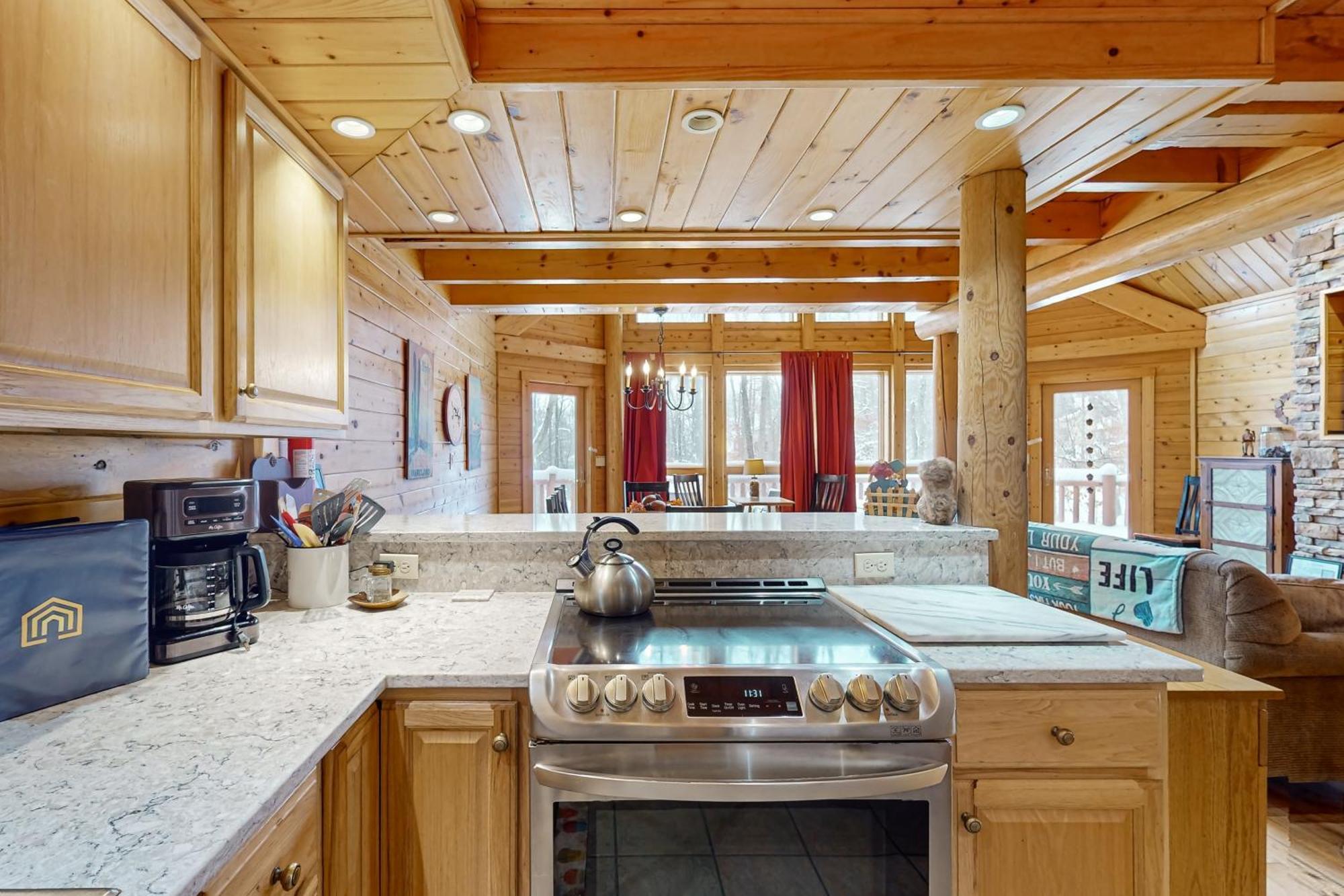 5 Little Acorns Villa McHenry Exterior photo